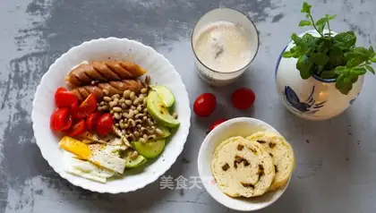 Breakfast sausage bean salad