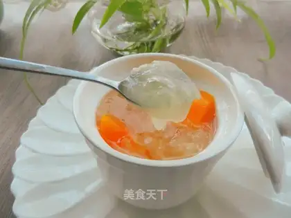 The papaya silver spoon