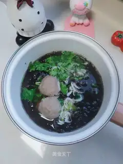Meatball purple soup