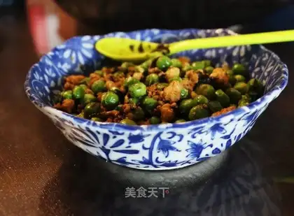 Blue bean meat olives