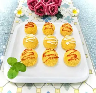 Cheese potato ball