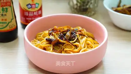 Onion noodles