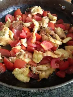 Tomato fried eggs