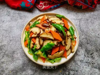 Carrot peppers, fried mushrooms