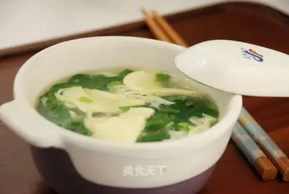 Spinach egg soup