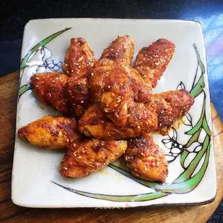 Hot chicken wings
