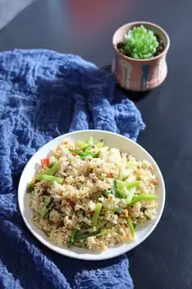Chicken and garlic fried rice