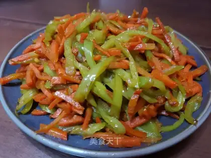 Carrot and green pepper