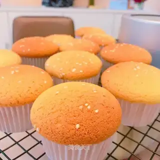 Old cake