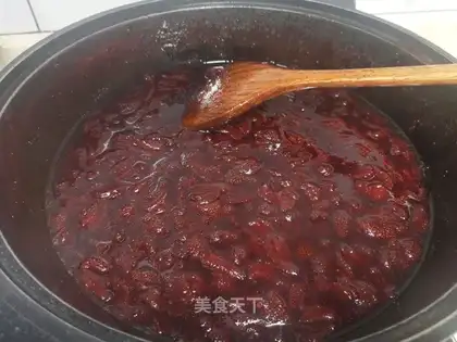 Strawberry sauce