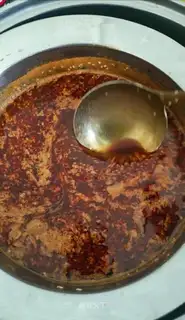 The way octopus makes meat sauce