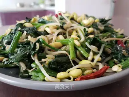 Spinach fried soybean sprouts