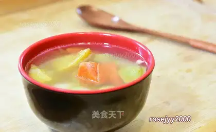 Pork bone apple soup