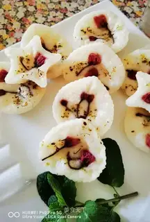 Cherry rice cake