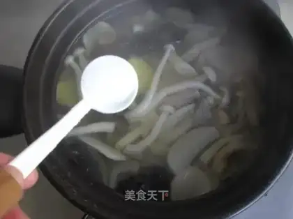 The sea cucumber mushroom