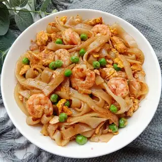 Shrimp green soybeans