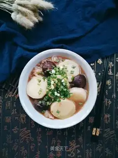 A mushroom radish