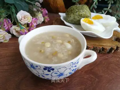 The lentils green bean porridge