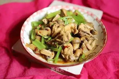 Celery mushroom chicken