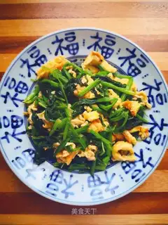 Spinach fried eggs
