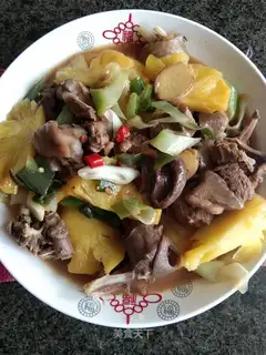 Pineapple curd duck
