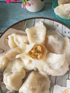 Soup egg dumplings