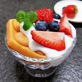 Strawberry yogurt
