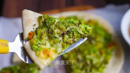 Butter fruit pizza