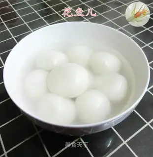 Milky yellow soup