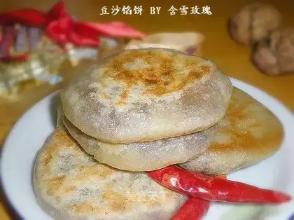 Bean paste pie