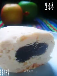 Lotus paste cake
