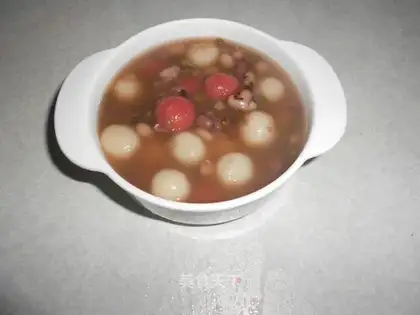 Red bean dumplings