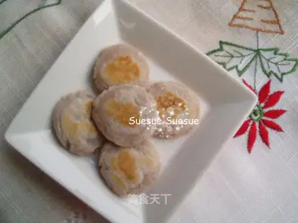 Fragrant fried taro cake