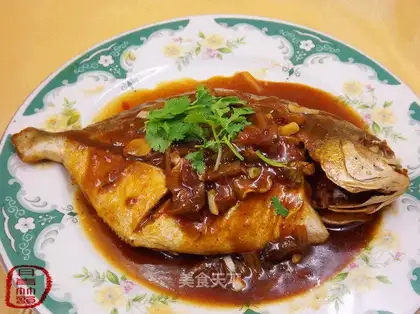 Sweet and sour tiled fish