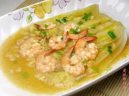 Shrimp and baby vegetable in chicken sauce