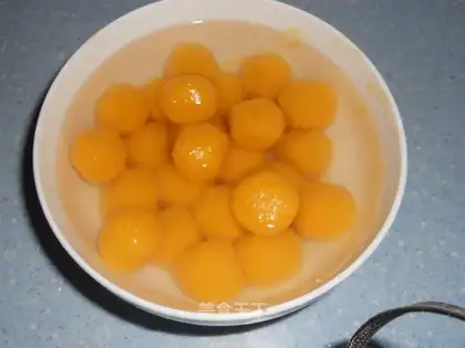 Iced pumpkin meatballs