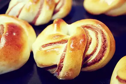 Super soft bean paste roll