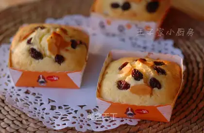 Lemon-flavored mixed fruit muffin cup