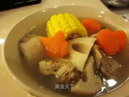 Lotus root and pork ribs soup
