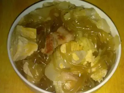 Stewed with Chinese cabbage and frozen tofu