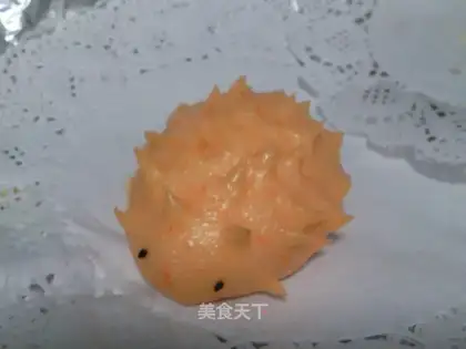 Small hedgehog bun