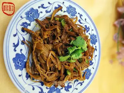 Shred pork yellow flower