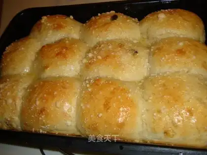 Cream snack bun