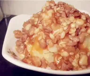 Flammulina velutipes covered with mashed potatoes