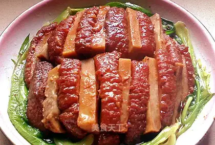braised pork with taro