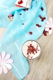 Banana cranberry shake