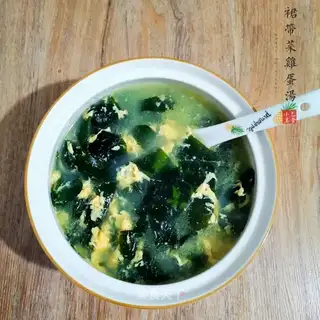 The dress and the egg soup