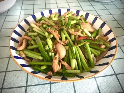 Garlic fried meat