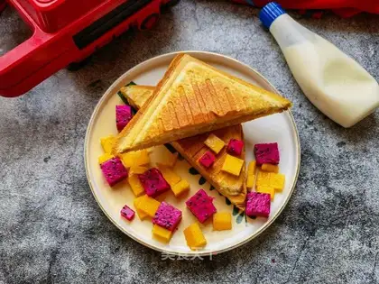 Mango egg sandwich