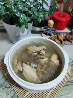 Five fingers of peach stew, hen